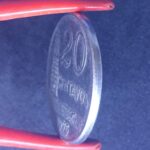 20 Centavos  1975   Aço Inox  Soberba - Imagem 3