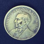 50 Centavos 1945   Bronze-Alumínio MBC   GETULIO VARGAS - Imagem 2