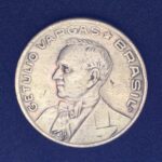 50 Centavos 1943   Curpo-Níquel  Soberba Níquel  Rosa    GETÚLIO VARGAS - Imagem 2