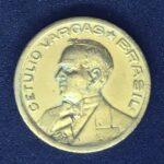 10 Centavos 1944  Bronze-Alumínio  Soberba   c/sigla   GETÚLIO VARGAS - Imagem 2