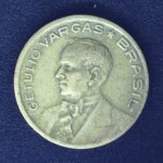 10 Centavos 1944  Bronze-Alumínio  MBC   c/sigla   GETÚLIO VARGAS - Imagem 2