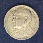 300 Réis 1942  Níquel  Rosa    MBC    GETÚLIO VARGAS - Imagem 2