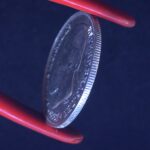 MOEDA 200 Réis 1867  PRATA  3º Sistema 2º Tipo   Soberba - Imagem 3