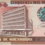 P 138 -  MOCAMBIQUE  5000 METICAIS  1993 FE