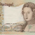 P 174 -  PORTUGAL  50 ESCUDOS DE ORO  1968  S