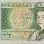 P 377a -  REINO UNIDO  1 POUND 1978-81 MBC+