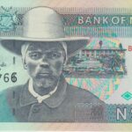 P 4b -  NAMIBIA 10 DOLLARS 2001 FE