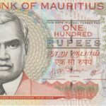 P 56b -  MAURICIO 100  RUPEES  2007 FE