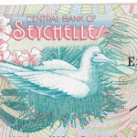 P 28 - SEYCELLES 10 RUPPES 1983 1983  FE