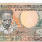 P 134 -SURINAME  250 GULDEN  1988 FE