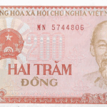 P 100a - VIETNAM 200 DONG 1987 FE
