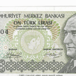 P 192- TURQUIA 10 LIRA 1979 FE