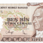 P 198- TURQUIA 5000 LIRA 1990 FE