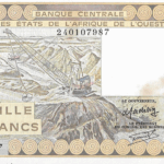 P07 - Benim- 1000 francs - 1981-  S (com manchas)