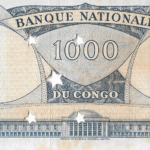 P08 - REPUBLICA DO CONGO 1000 FRANCS 1964 FE (com manchas) CANCELADA