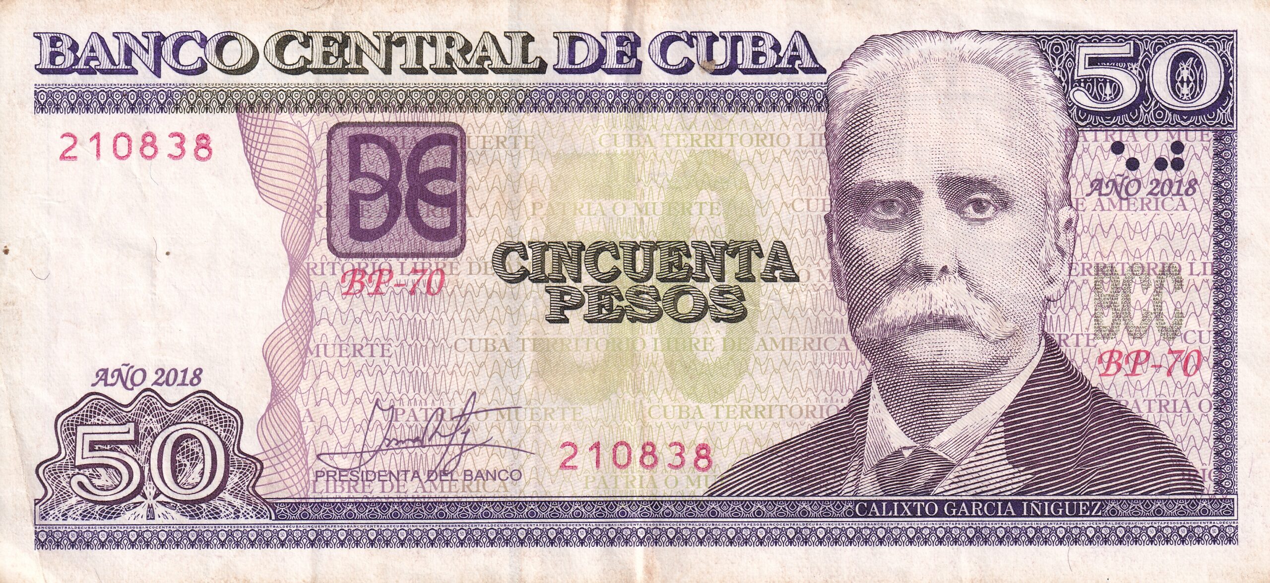 P123 2 P 123 - CUBA 50 PESOS 2013 MBC - Imagem 1